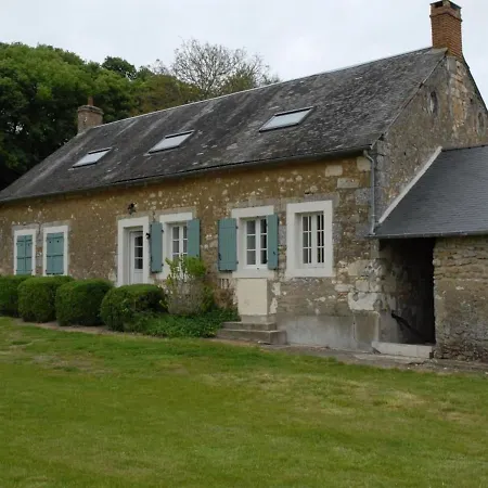 Spacieux Renove En 1850 Avec Grand Jardin, Terrasse, Jeux Pour Enfants Et Equipements Modernes ! - Fr-1-410-172 * Pontvallain