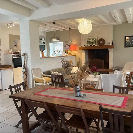 Spacieux Renove En 1850 Avec Grand Jardin, Terrasse, Jeux Pour Enfants Et Equipements Modernes ! - Fr-1-410-172 Nyaraló Pontvallain