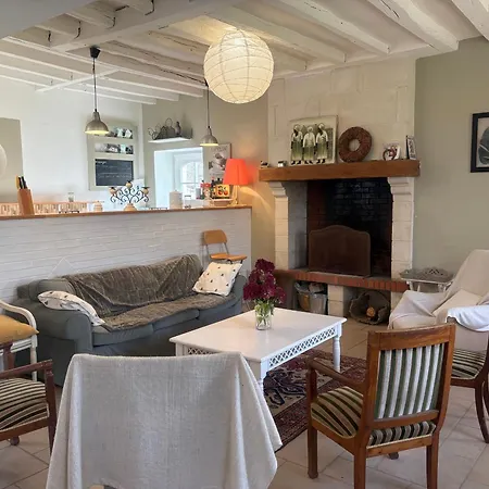 Spacieux Renove En 1850 Avec Grand Jardin, Terrasse, Jeux Pour Enfants Et Equipements Modernes ! - Fr-1-410-172 * Pontvallain